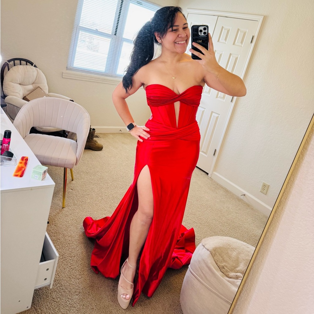 Sheri Hill Prom Dress